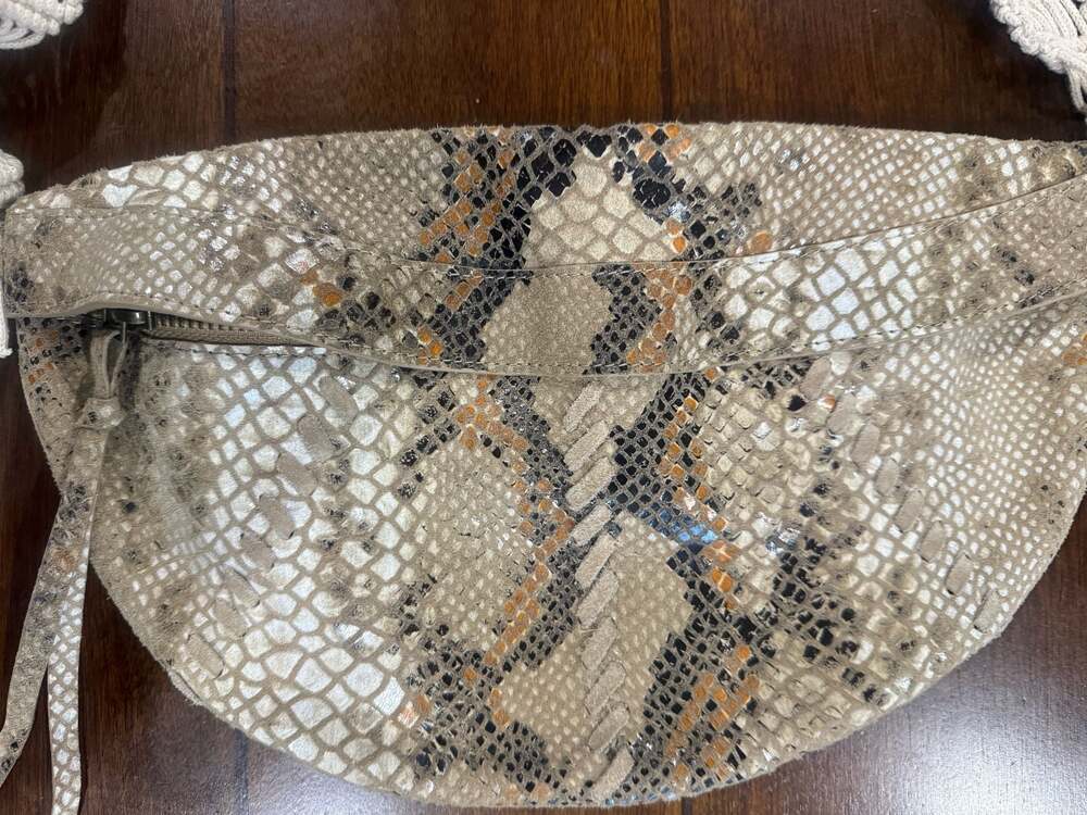 Free People Farrah Macramé Moon Crossbody Bag Snakeskin Fringe Boho Festival Y2K - Picture 3 of 9
